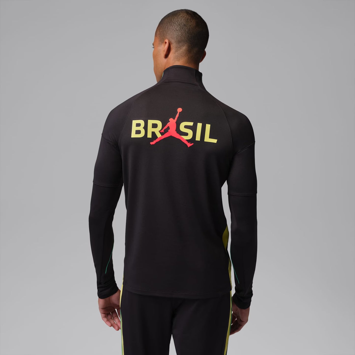 Camiseta Brasil Jordan Manga Longa Strike Drill 2026 Treino Masculina