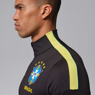 Camiseta Brasil Jordan Manga Longa Strike Drill 2026 Treino Masculina
